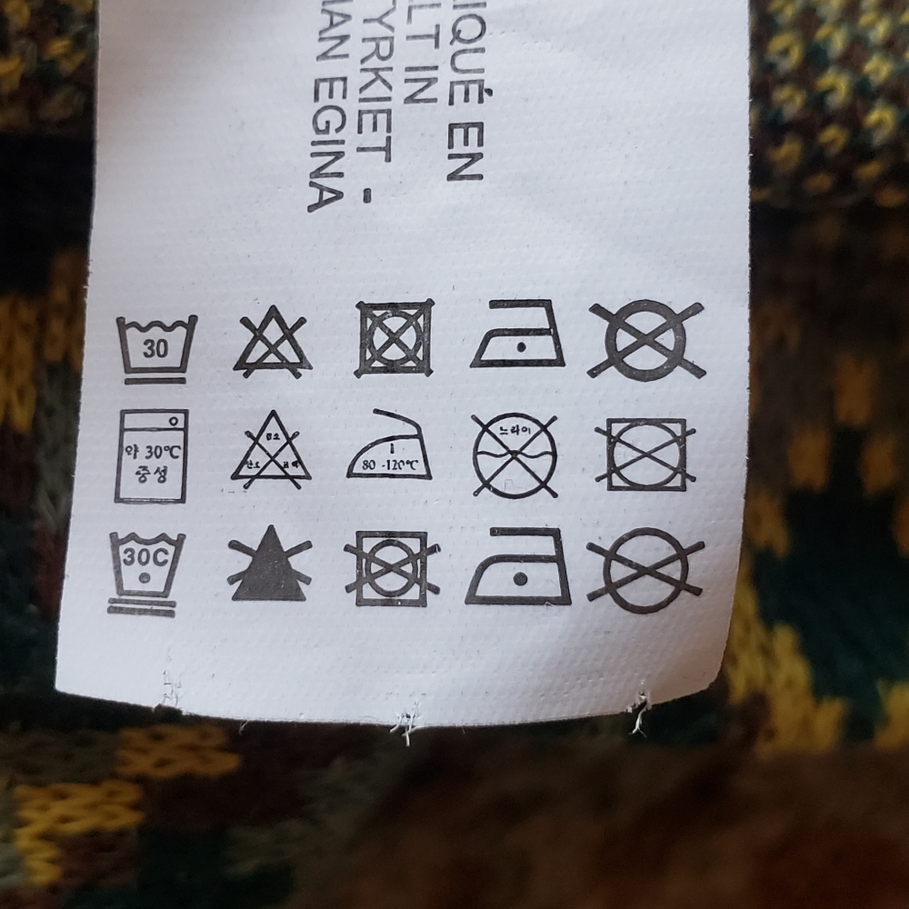 Gorgeous Zara jacquard boxy sweater in Size L. - Picture 9 of 10